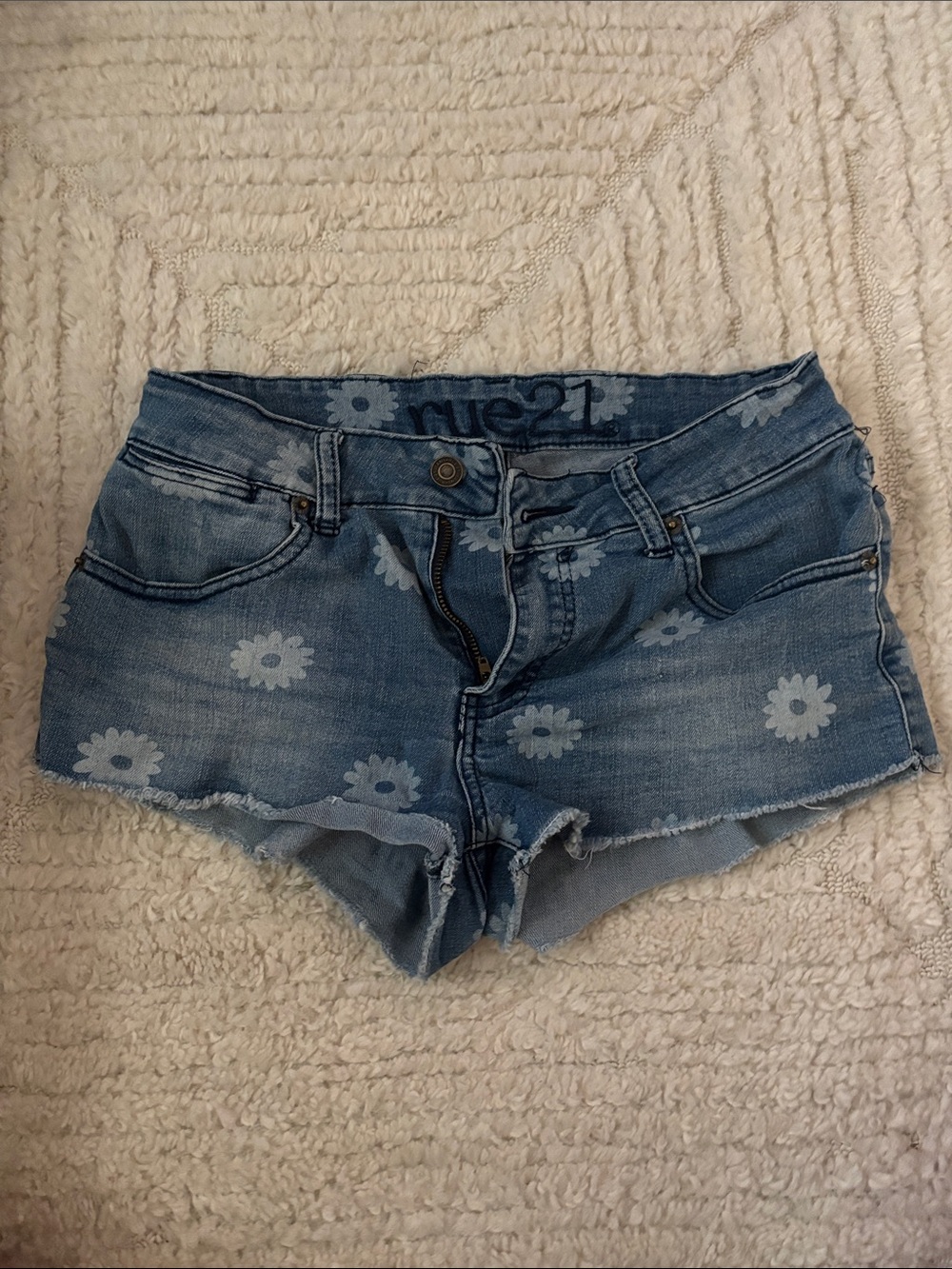 Rue21 Light Blue Daisy Print Denim Shorties